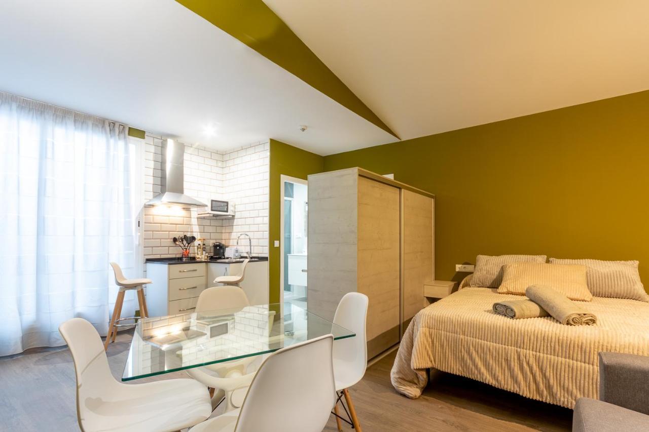 Catedral Apartamentos Parking เมรีดา ภายนอก รูปภาพ